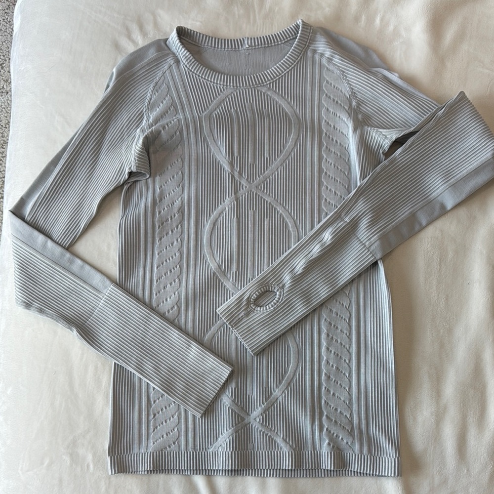 Lululemon Athletica Gray Long Sleeve